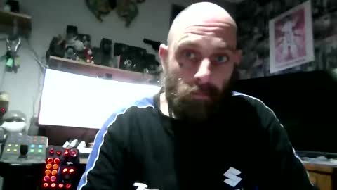 beardednjuicycock online show from February 11, 7:24 am