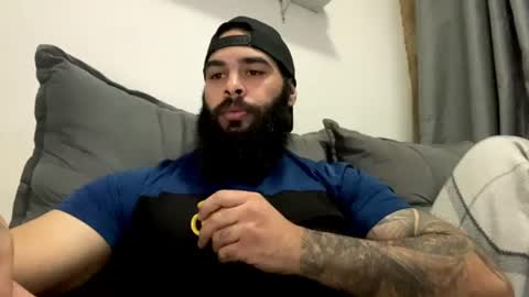 Snapshot of beardmax chatting on June 19, 9:13 am Min online show from June 19, 9:13 am