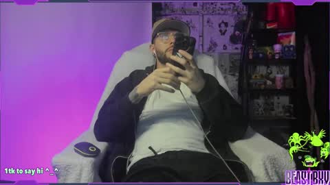 Snapshot of beastbxy chatting on January 2, 5:57 am beast bxy online show from January 2, 5:57 am
