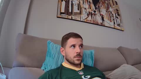 Snapshot of beastcumcam chatting on October 4, 1:42 pm beastcumcam online show from October 4, 1:42 pm