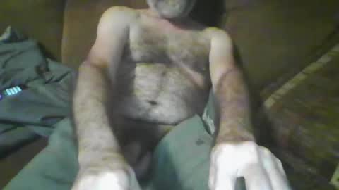 Snapshot of beastiejam2000 chatting on December 29, 5:53 am beastiejam2000 online show from December 29, 5:53 am