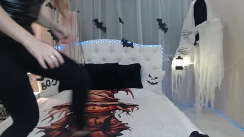 beataangel online show from October 30, 7:54 am