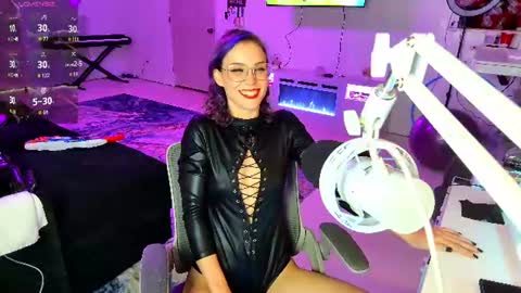OF beaubrookevip online show from August 1, 12:54 am