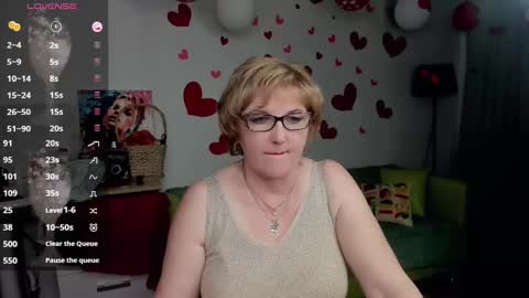 Snapshot of beautiful_lina7 chatting on February 21, 3:43 pm your Lana online show from February 21, 3:43 pm