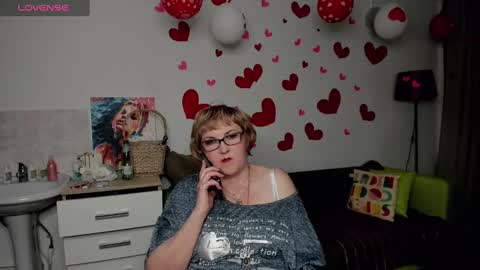 Snapshot of beautiful_lina7 chatting on March 1, 5:16 pm your Lana online show from March 1, 5:16 pm