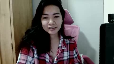 Snapshot of beautiful_sm1le chatting on March 24, 7:46 am Smiley online show from March 24, 7:46 am