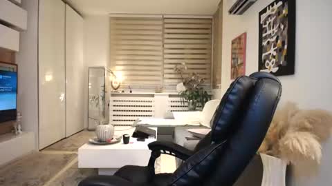 beautifulwomen89 online show from June 26, 8:13 pm