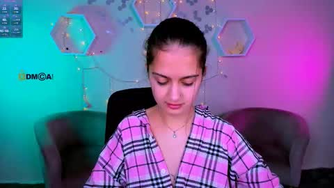 Snapshot of beauty_ginger chatting on November 6, 9:43 am beauty_ginger online show from November 6, 9:43 am