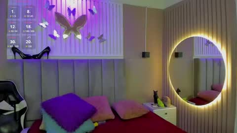 Chantall online show from July 15, 11:48 am