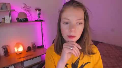 Snapshot of beautyeliise chatting on February 16, 2:43 pm Eliise online show from February 16, 2:43 pm