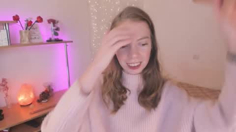 Snapshot of beautyeliise chatting on September 16, 9:10 am Eliise online show from September 16, 9:10 am