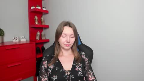 Zoe online show from September 18, 5:31 am