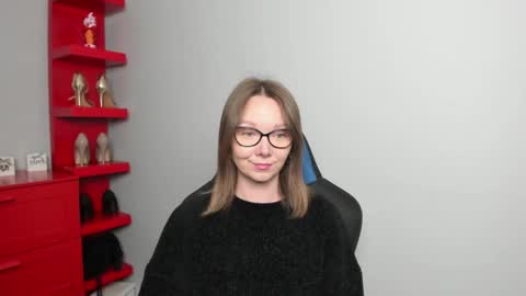 Zoe online show from June 10, 6:01 am