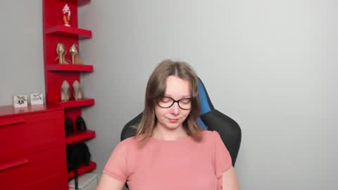 Zoe online show from June 17, 6:16 am