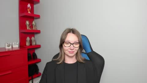 Zoe online show from June 19, 6:40 am