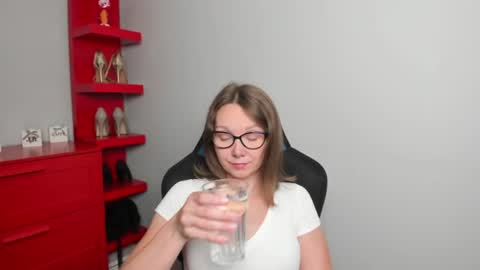 Zoe online show from July 28, 5:36 am