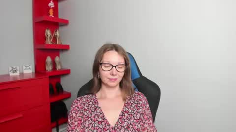 Zoe online show from July 30, 6:01 am