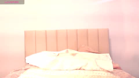 Snapshot of bebe_sua chatting on December 29, 5:31 am Jennifer online show from December 29, 5:31 am