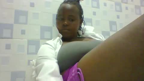 bebswee21 online show from January 6, 6:33 pm