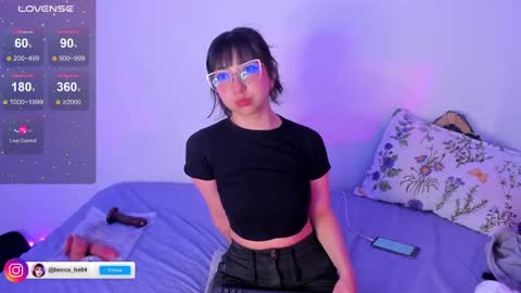 Snapshot of becca_be_ chatting on December 15, 3:24 am Becca is here online show from December 15, 3:24 am