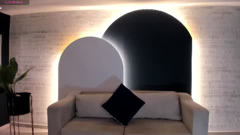 Am Becca online show from July 8, 11:58 am
