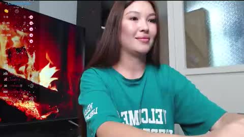 BeccaHert online show from October 5, 12:58 pm