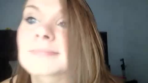 BECKY BOO  online show from March 18, 6:27 am