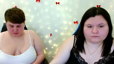 BeckyAndEllen online show from January 8, 3:25 pm