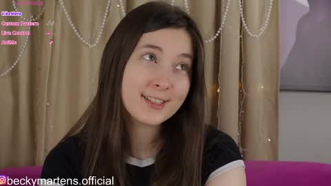 Snapshot of beckymartens chatting on May 17, 3:37 am BeckyMartens come join me on while im offline here online show from May 17, 3:37 am