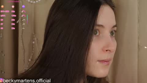 Snapshot of beckymartens chatting on June 5, 3:57 am BeckyMartens come join me on while im offline here online show from June 5, 3:57 am
