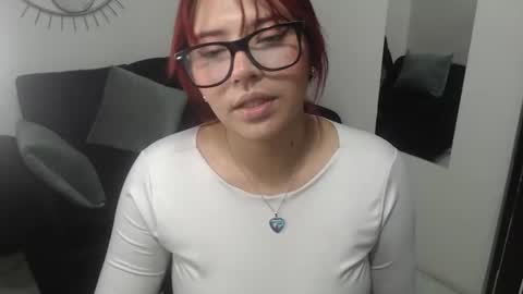 Snapshot of beckysexyhot69 chatting on July 7, 6:34 pm beckysexyhot69 online show from July 7, 6:34 pm