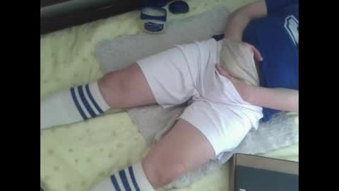 Snapshot of bedwetboy chatting on January 12, 2:41 pm Bedwetboys online show from January 12, 2:41 pm