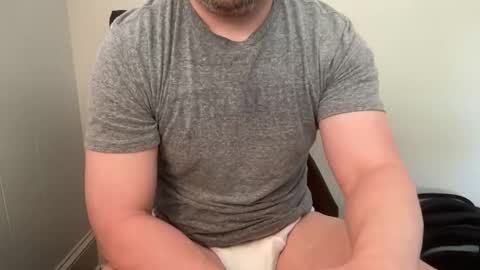 Snapshot of beefy_greg chatting on April 11, 8:13 pm Beefy Greg online show from April 11, 8:13 pm