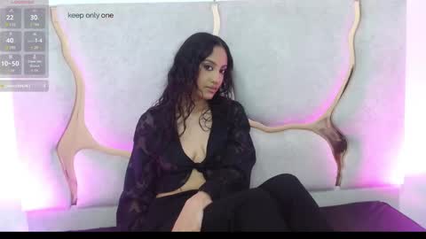 BELLA online show from September 26, 2:43 pm