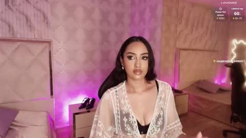 BELLA online show from November 26, 3:24 pm