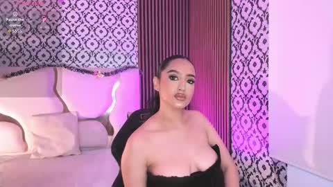 BELLA online show from November 28, 3:14 pm