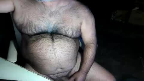 Snapshot of beers19 chatting on October 19, 1:56 pm beers19 online show from October 19, 1:56 pm