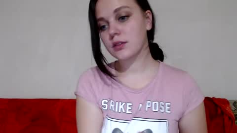 fuckharddadyback online show from December 3, 6:28 pm