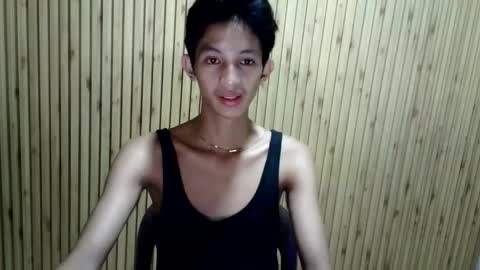 Snapshot of bejjs_08 chatting on December 3, 4:16 pm brandonjames online show from December 3, 4:16 pm