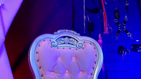 Snapshot of bela_sophie_ chatting on November 6, 8:15 am bela_sophie_ online show from November 6, 8:15 am