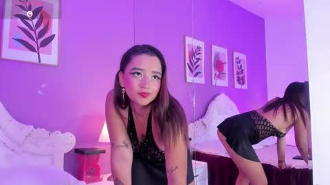 Snapshot of belajones chatting on October 24, 4:31 am Bela online show from October 24, 4:31 am