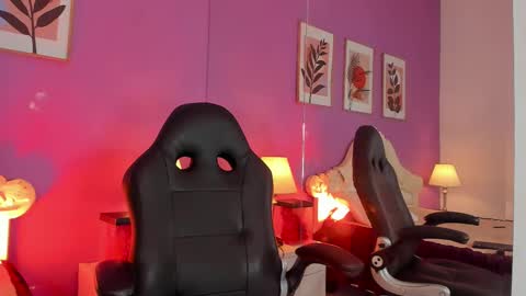 Snapshot of belajones chatting on November 2, 3:47 pm Bela online show from November 2, 3:47 pm