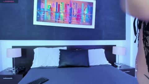 Snapshot of belajones chatting on November 19, 3:39 am Bela online show from November 19, 3:39 am