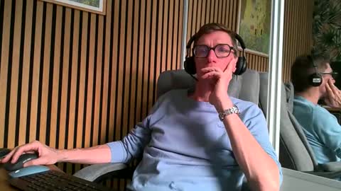 SexFriendFrance online show from March 7, 12:35 pm