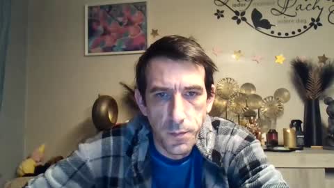 Snapshot of belgianboy33 chatting on March 10, 5:33 am Dreamcock online show from March 10, 5:33 am