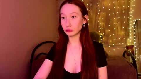 Stella online show from March 5, 5:09 pm