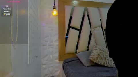 Snapshot of belinda_ws chatting on December 20, 3:31 pm Bella online show from December 20, 3:31 pm