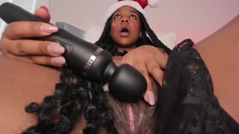 Snapshot of belkis_mills chatting on December 23, 8:25 pm Belkis online show from December 23, 8:25 pm