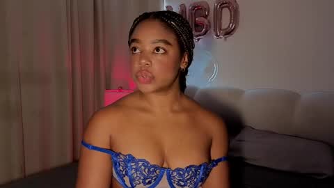 Snapshot of belkis_mills chatting on May 20, 2:23 pm Belkis online show from May 20, 2:23 pm