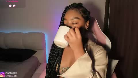 Snapshot of belkis_mills chatting on July 16, 3:51 pm Belkis online show from July 16, 3:51 pm